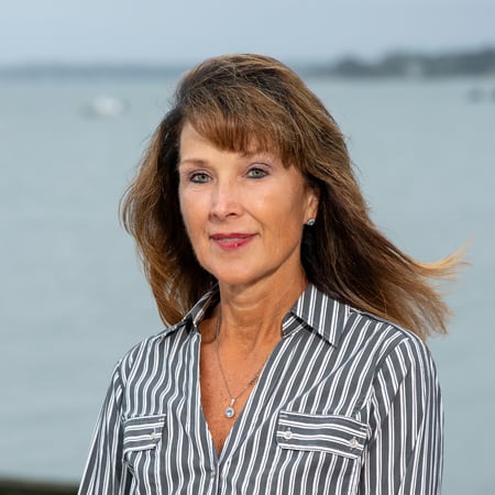 Photo of Deborah Swarr