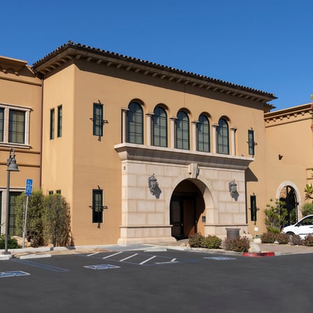 UC San Diego Health – TMS clinic building.