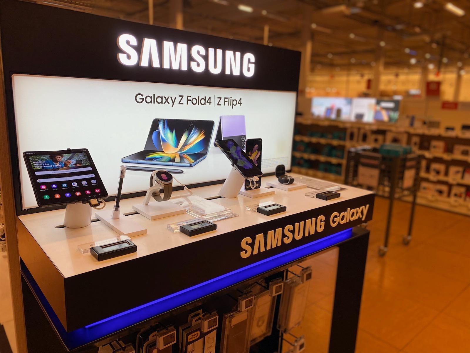 Dans votre magasin Boulanger Metz Augny, venez découvrir les nouveautés de chez Samsung avec le Z Flip 4 et Z Fold 4.