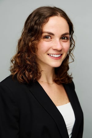 Photo of Liza Aronson