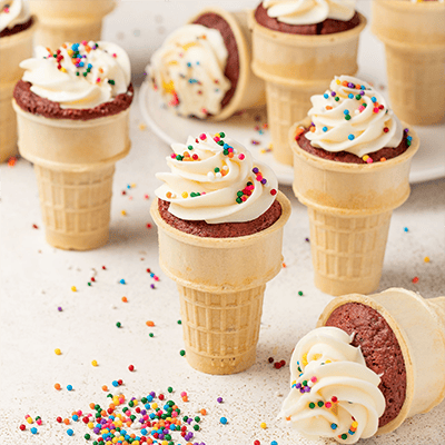 red velvet cake cones with cream cheese frosting