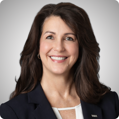 Shari Popp, Branch Manager