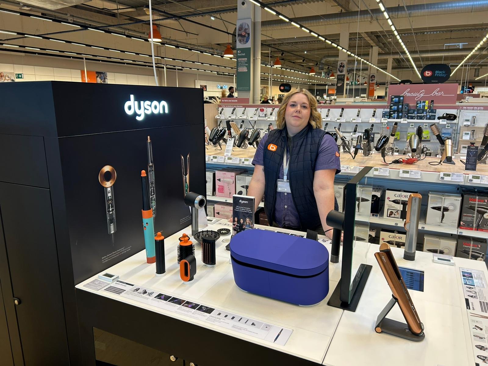 sèche-cheveux dyson, airwrap dyson, airstrait dyson, lisseur corrale dyson