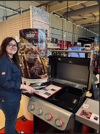 barbecue 
weber 
bbq 
camping gaz 
plancha 
saucisse 
merguez 
poulet 
frites 
champagne 
sonde 
broche 
cochon 
sel
poivre
