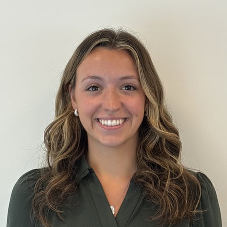 Photo of Samantha Thomas