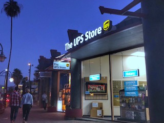 Facade of The UPS Store Palm Springs