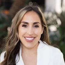 Photo of Jennifer Duarte