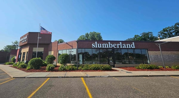 Minnetonka Slumberland Furniture parking lot