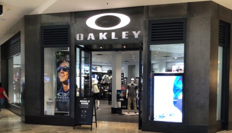 Top 67+ imagen oakley store las vegas