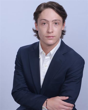 Photo of Lucas Bergman