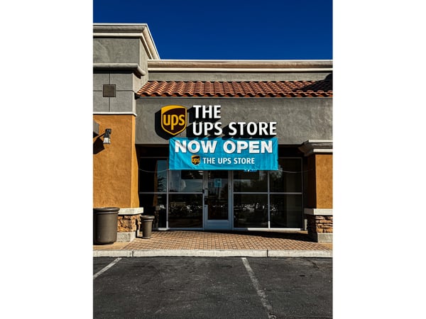 Fachada de The UPS Store Las Vegas