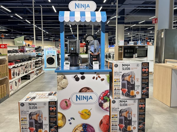 🧊 Ninja & Slushi – Boulanger Orléans Saran
Envie de fraîcheur et d’innovation en cuisine ?
Découvrez l’univers Ninja et Slushi chez Boulanger Orléans Saran : blenders puissants, machines à glace pilée, mixeurs et appareils parfaits pour réaliser cocktails, smoothies, granités ou boissons glacées maison en un clin d'œil !

📍 Rendez-vous en magasin, au rayon préparation culinaire.