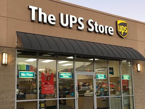 Fachada de The UPS Store Lehi Main Street