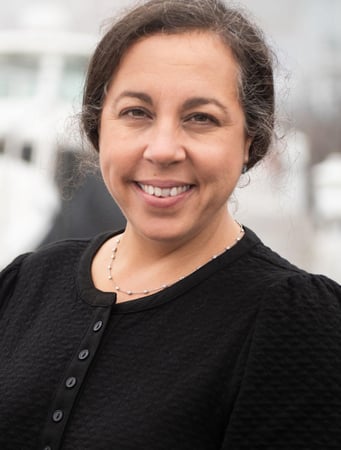 Photo of Lauren Stone