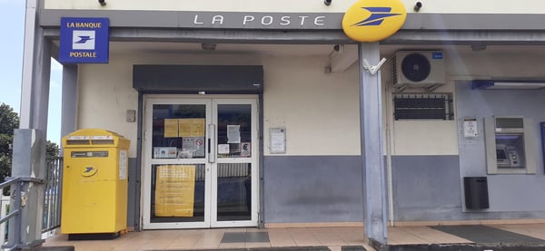 Photo du point La Poste LA GRANDE MONTEE