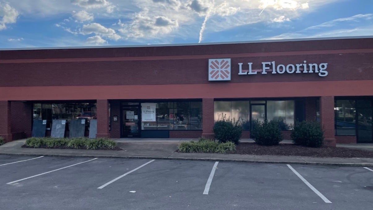 LL Flooring #1178 Greenville | 315 SE Greenville Boulevard | Storefront