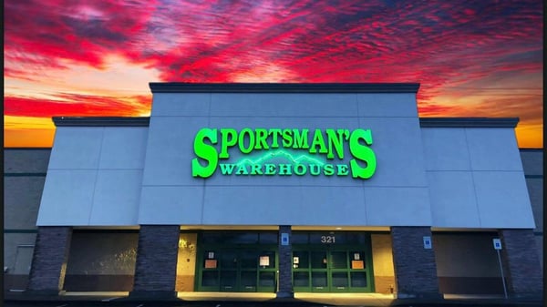 The front entrance of Sportsman's Warehouse in Kelso