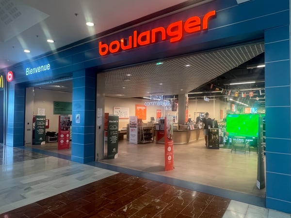 Entrée du magasin  Boulanger Vélizy 2