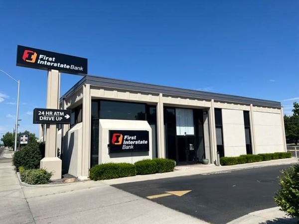 Exterior image of First Interstate Bank in Nampa, Idaho.