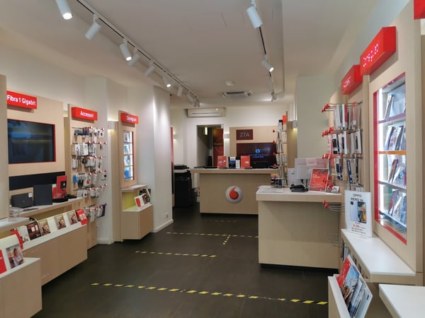 Vodafone Store | Corso Italia Novara