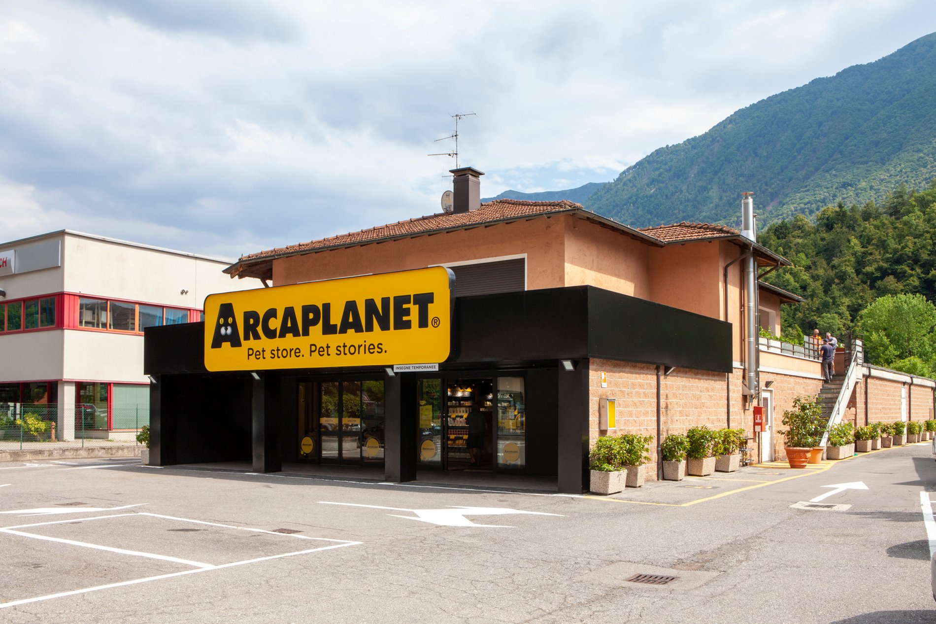 Arcaplanet Carlazzo S.S. 340, n.50, Lombardia