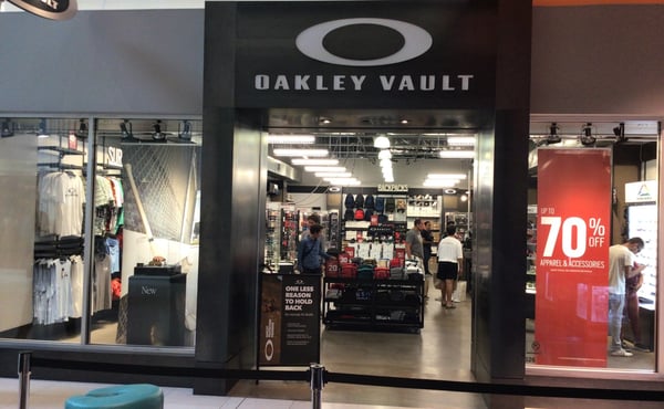 The oakley hot sale vault