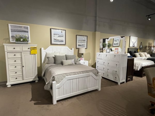 Slumberland Furniture Store in Maplewood,  MN - Bedroom 2