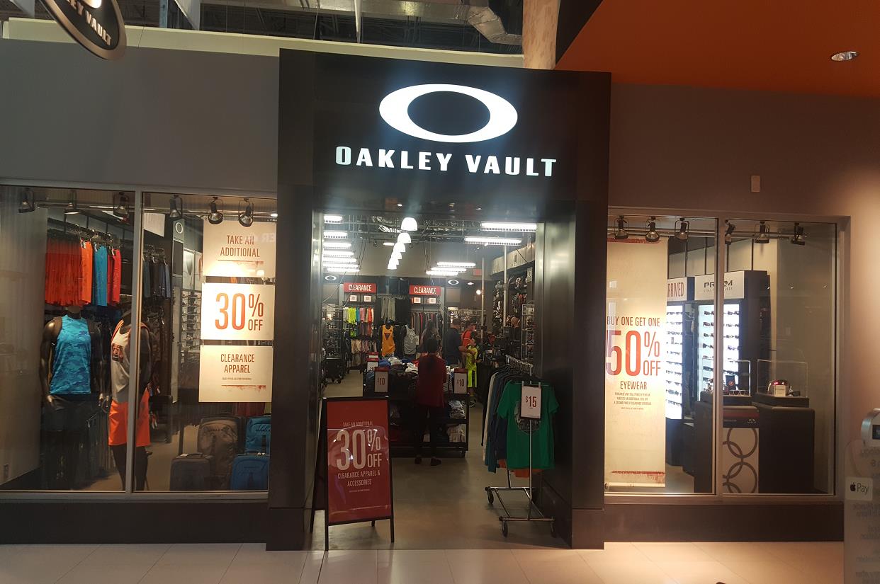 oakley clearance outlet