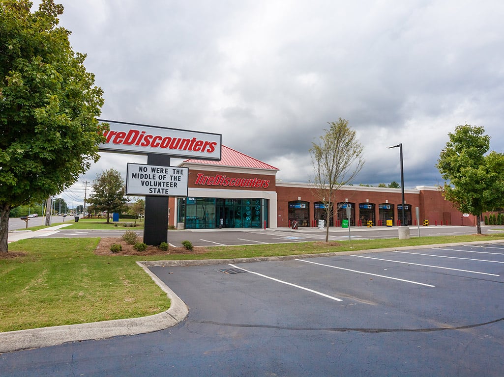 Tire Discounters Innsbrooke | tires, alignment, brakes, autoglass in