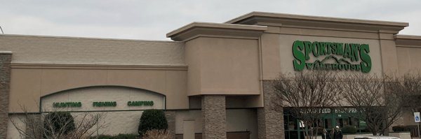 The front entrance of Sportsman's Warehouse in Southaven