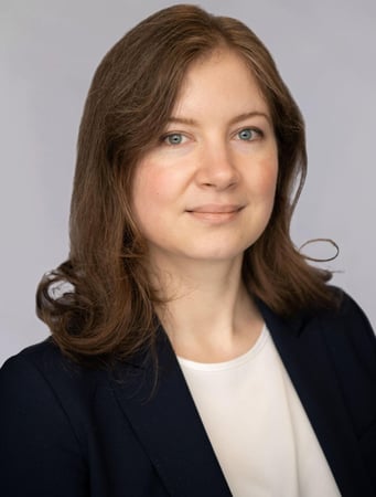 Photo of Olesya Reyenger, CFA®