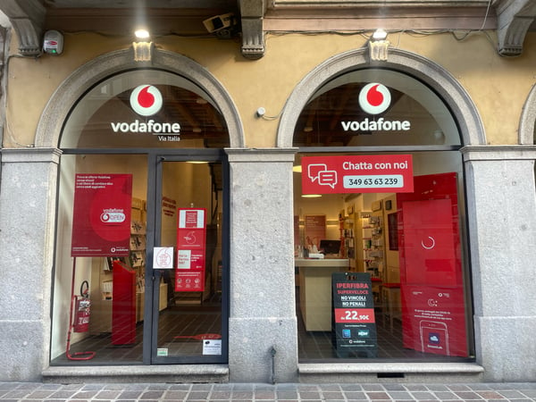 Vodafone Store | Via Italia