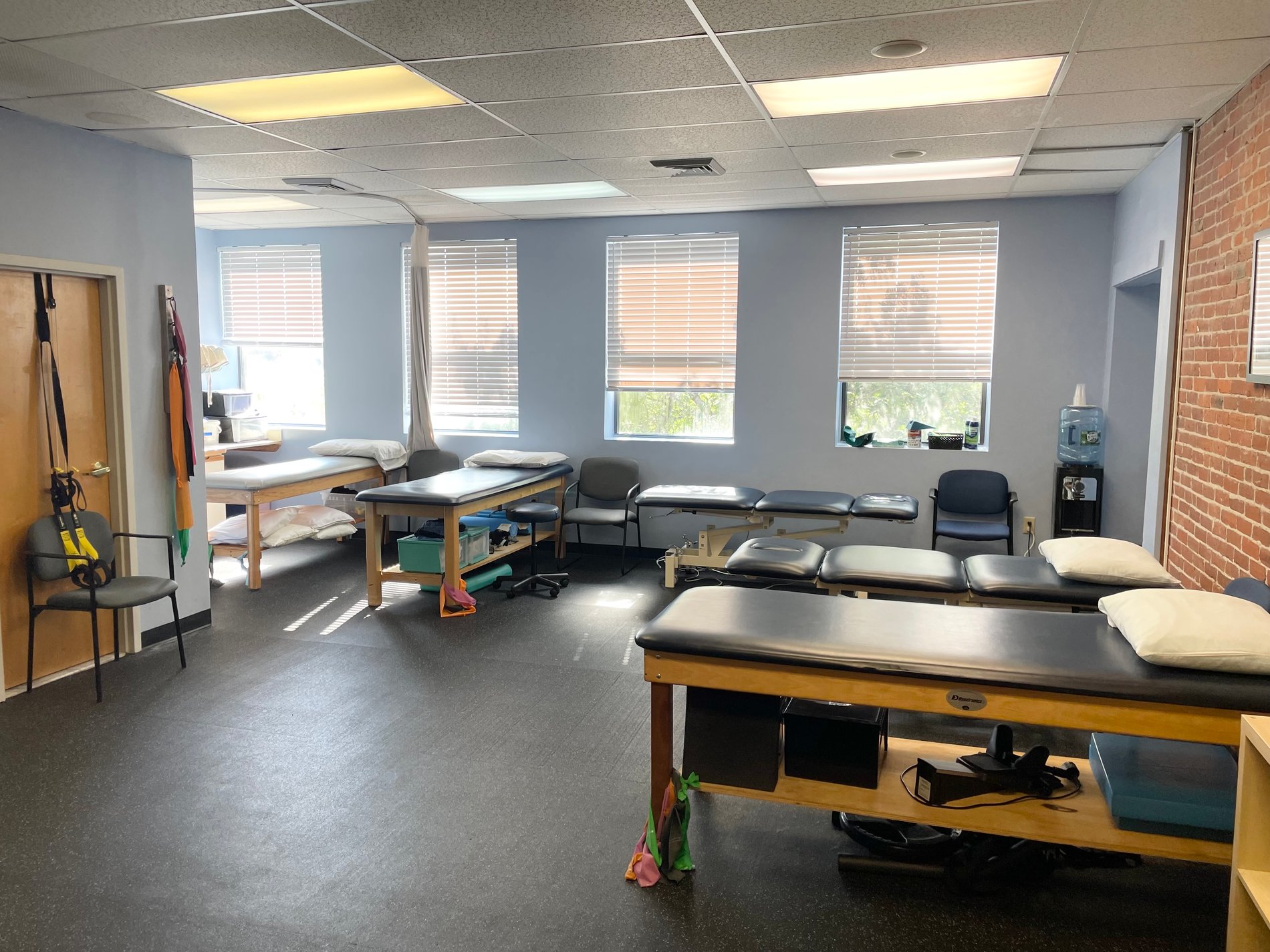 Bay State Physical Therapy - Quincy treatment space