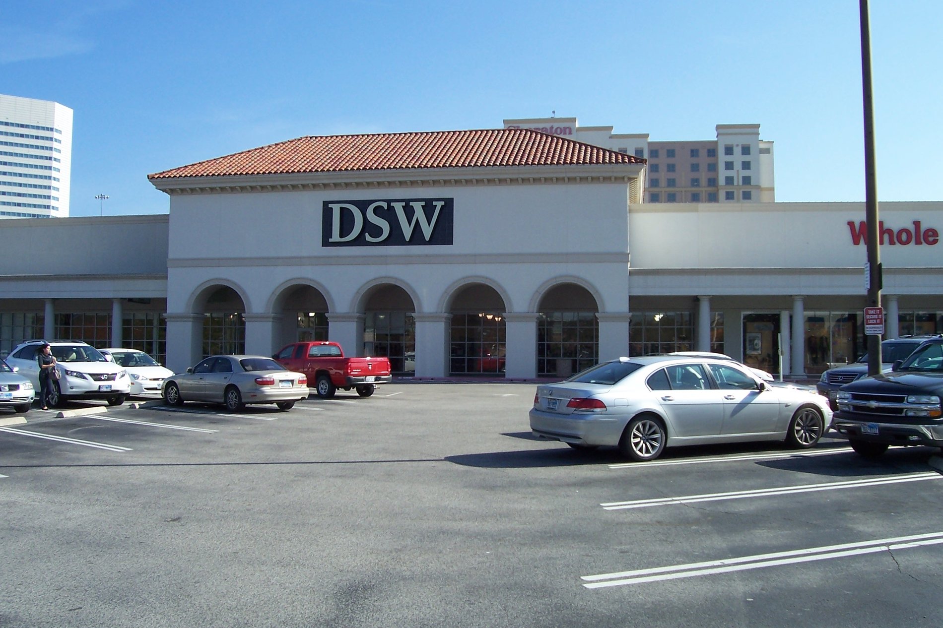 nearest dsw store to my location