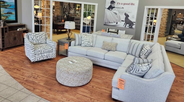 La Crosse - Onalaska Slumberland Furniture living room layout