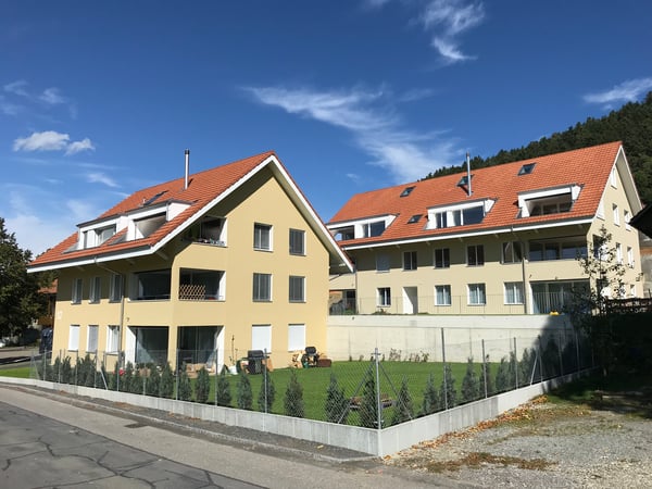 2 Mehrfamilienhäuser, Niederhünigen, Baujahr 2018