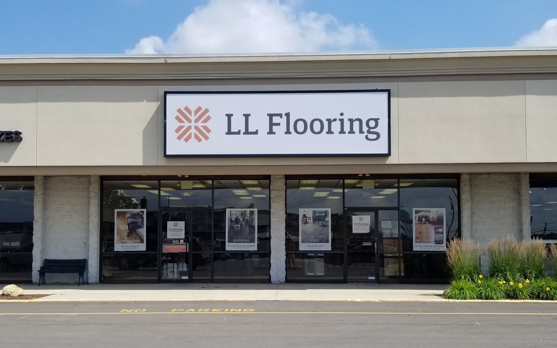 LL Flooring #1243 Ontario | 2178 West 4th Street | Storefront