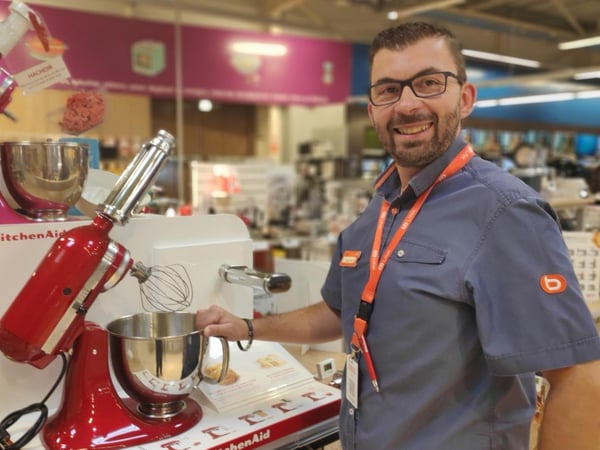 Dimitri, conseiller de vente confort