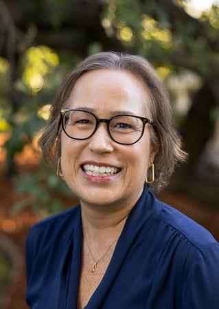 Photo of Stephanie Hartmire
