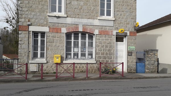 Photo du point La Poste Agence Communale BOSMIE L AIGUILLE Mairie
