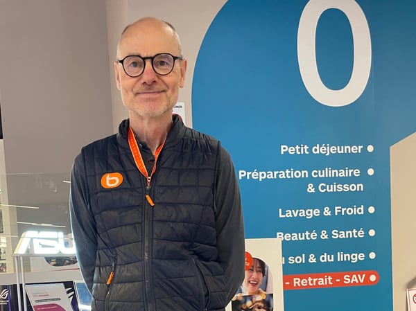 Patrick, conseiller services au magasin  Boulanger Aix en Provence