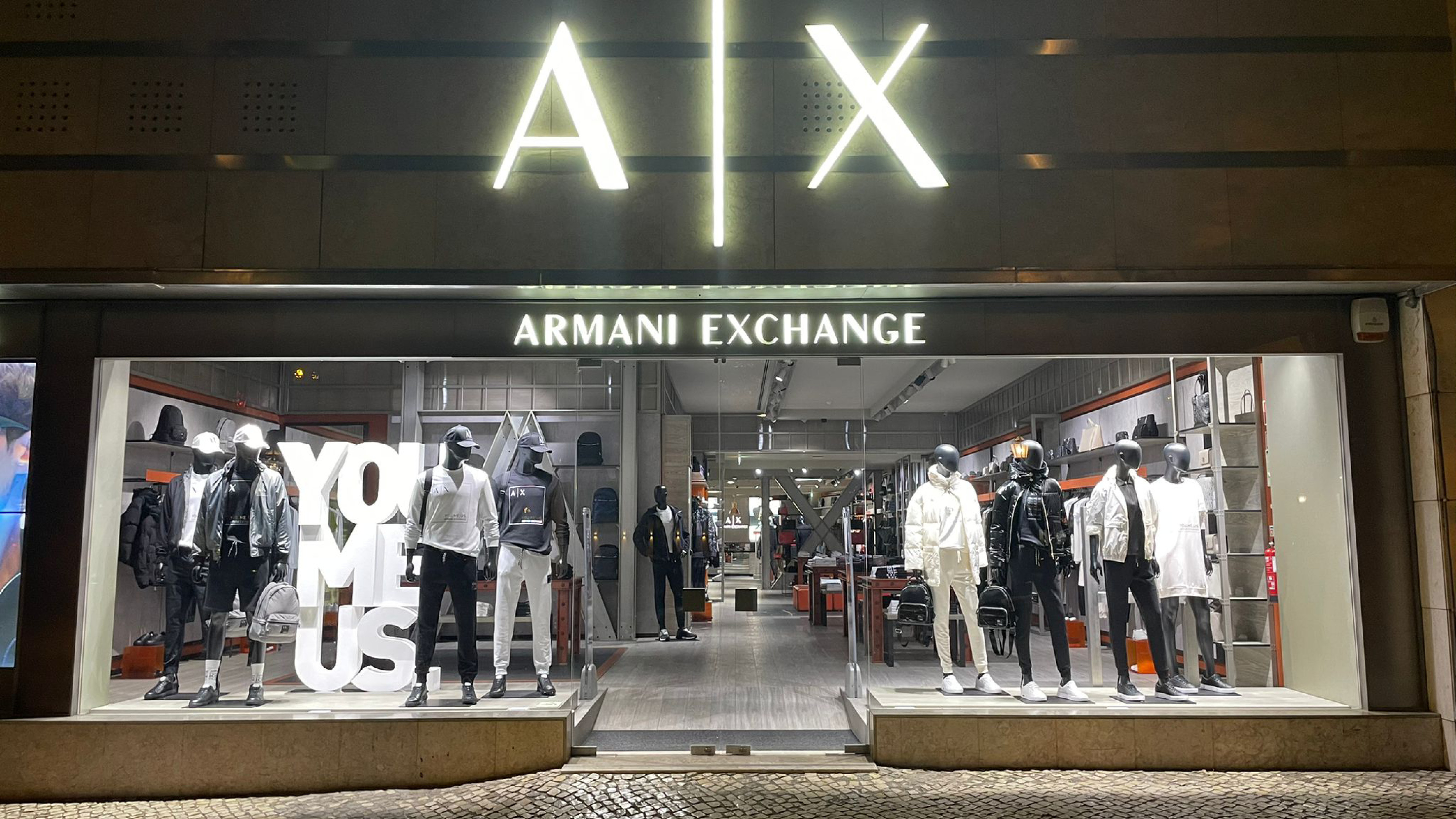 Descubrir 50+ imagen armani exchange store