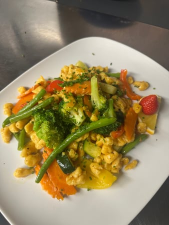 Hausgemachte Gemüse Spätzle