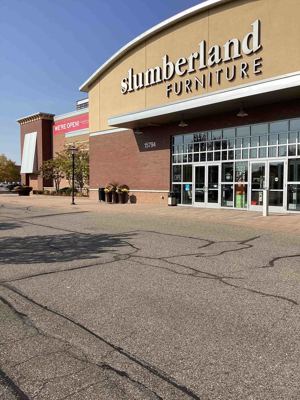 Maple Grove Slumberland Furniture exterior 2