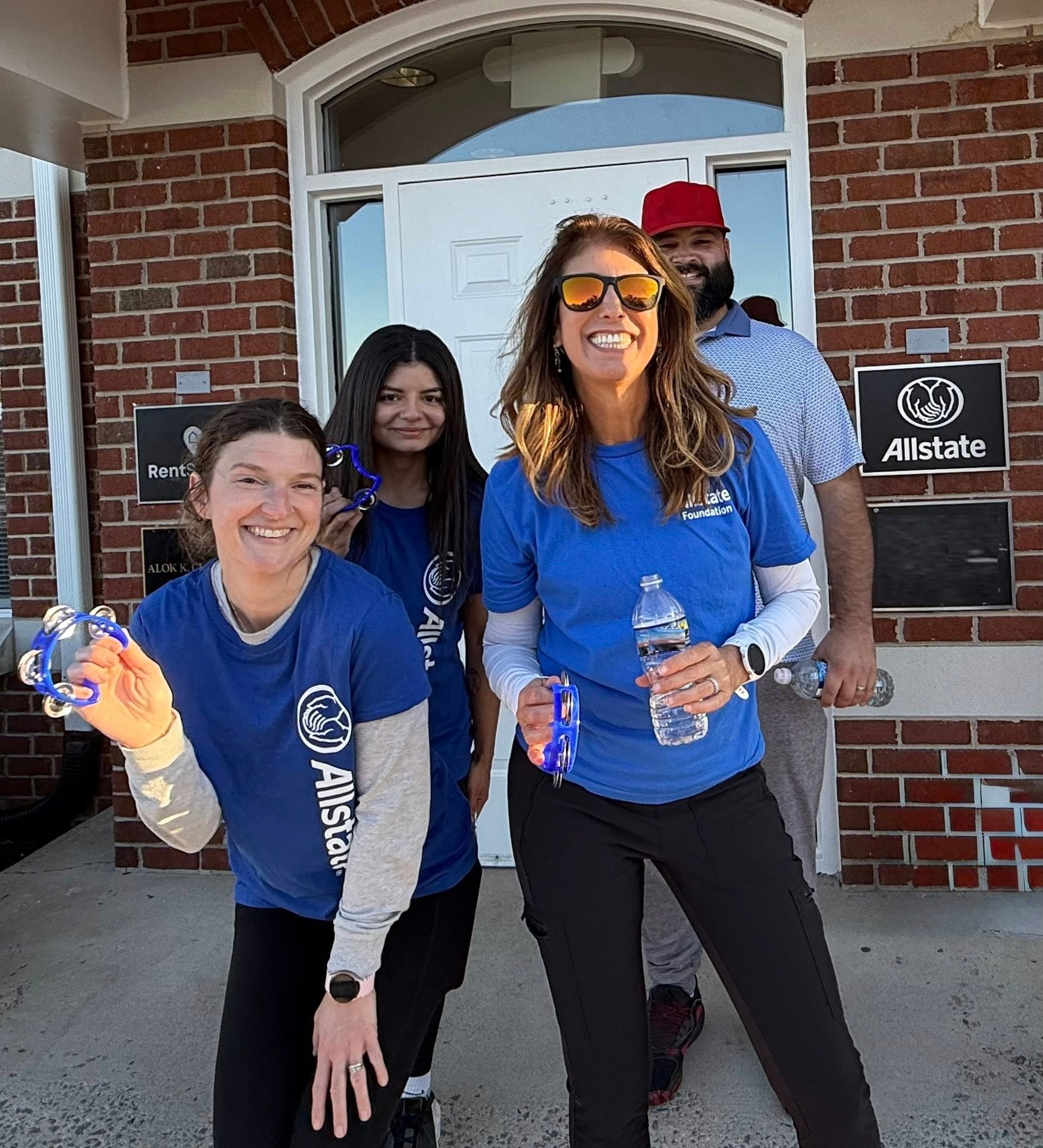 Local Gainesville, VA Allstate Agent, Christine Angles, joined the Sprint and Stride 5k with The Allstate Foundation to support National Domestic Violence Hotline.