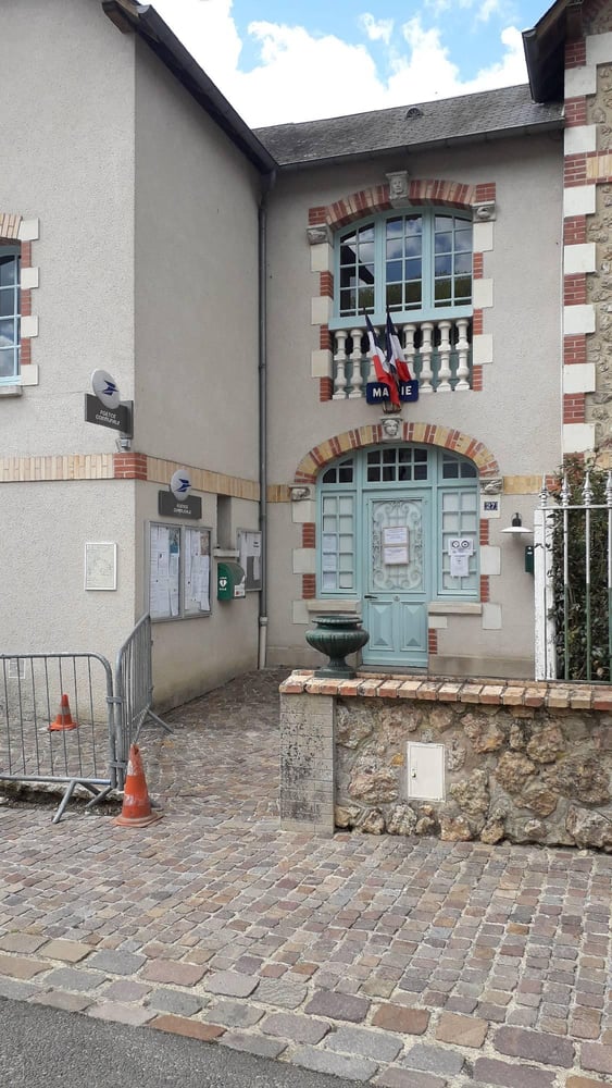 Photo du point La Poste Agence Communale BEAUMONT PIED DE BOEUF Mairie