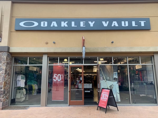 Oakley Vault 3700 N Cabelas Blvd Lehi UT Men s and Women s Sunglasses Goggles Apparel