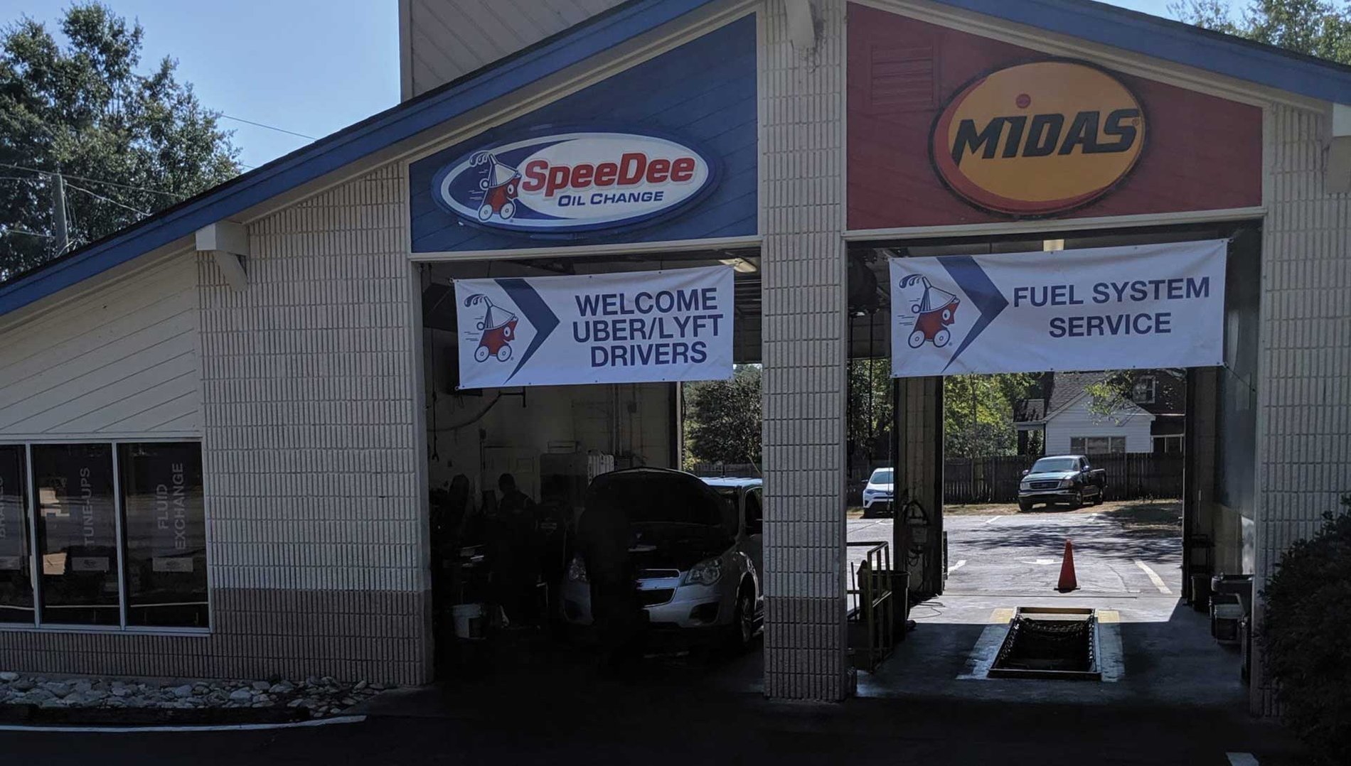 SpeeDee Oil Change & Auto Service In Columbia, SC 29210 | 1101 Broad ...