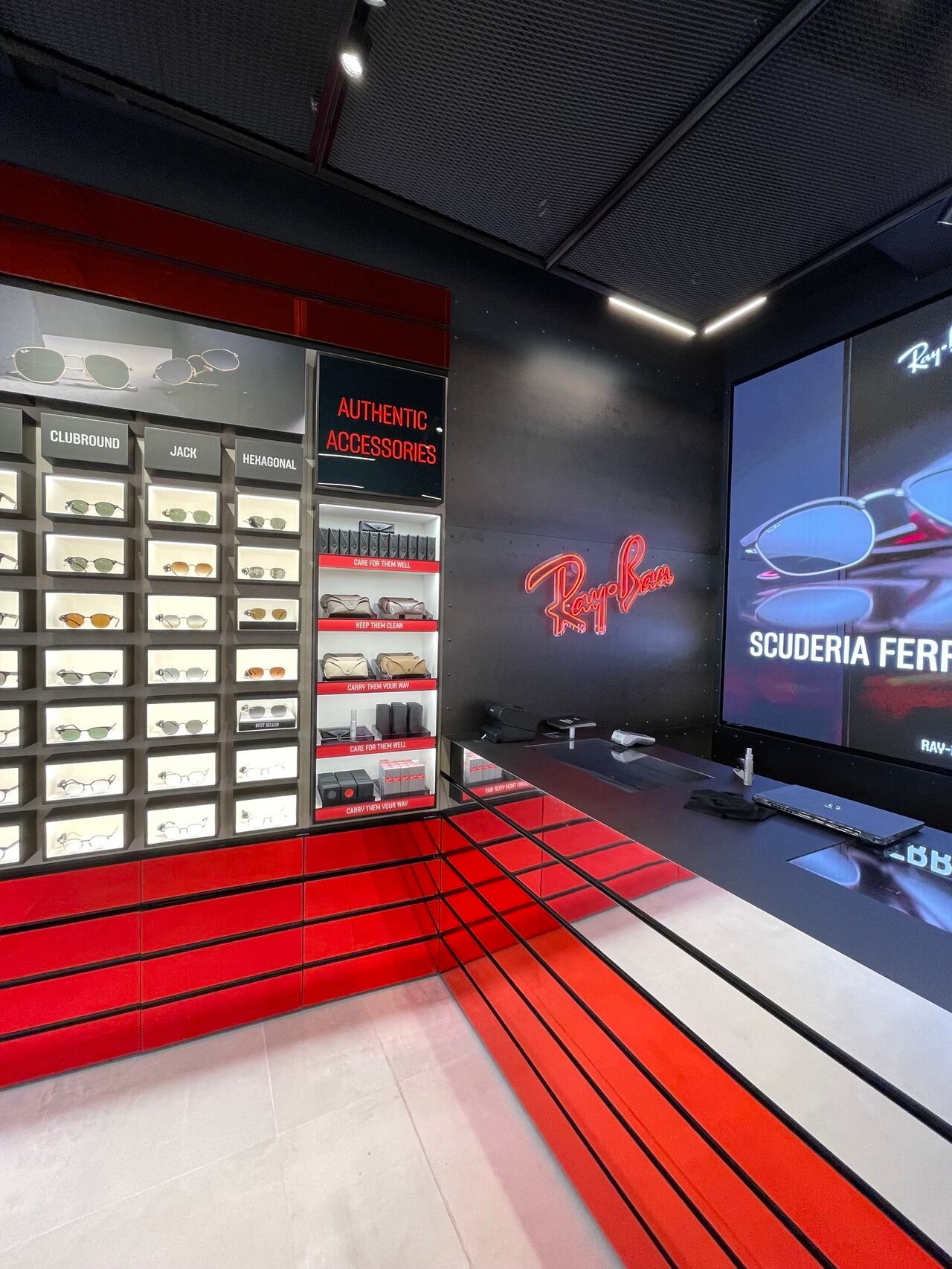 schandaal bad intelligentie Ray-Ban Locations in Germany