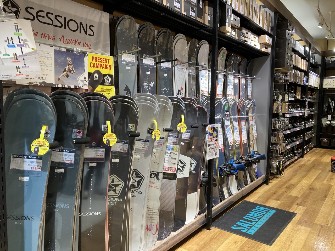 ヴィクトリア越谷イオンレイクタウン店 埼玉県 越谷市 オールスポーツショップ Victoria ヴィクトリア